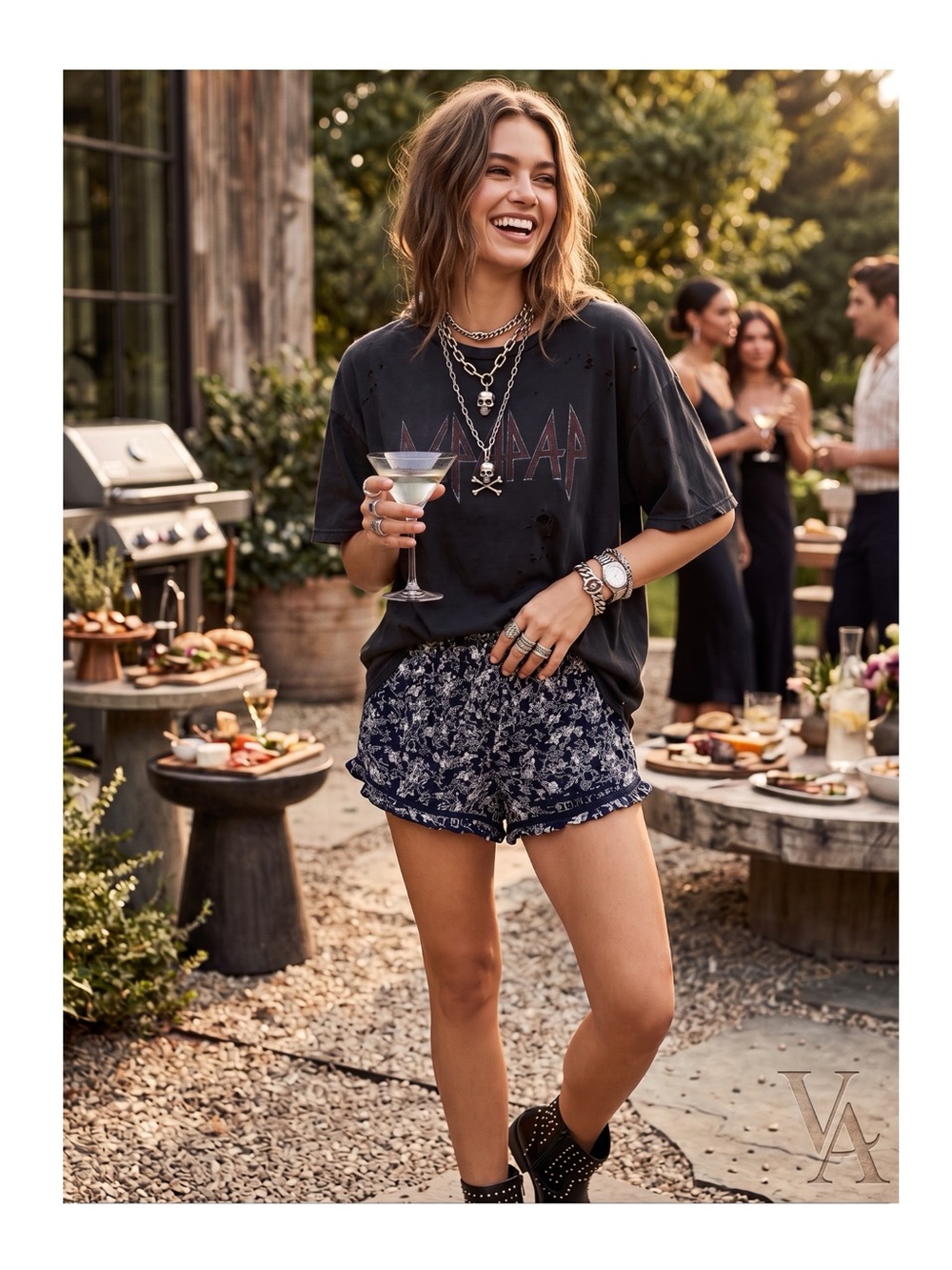 Full Tilt ꕥ Floral Window Pane Lace Trim Short ꕥ Black + White Print ꕥ Medium